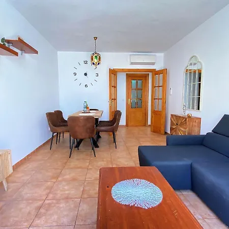 Azahara En Casasol Nerja